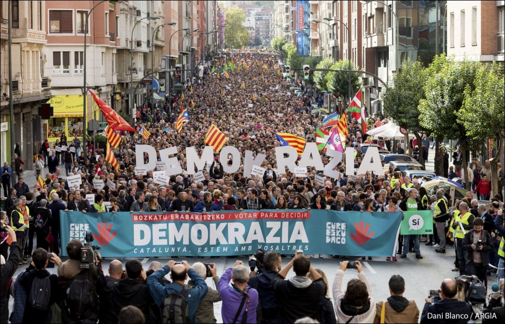 Europe in crisis, revolutionary winds in Catalonia - Socialist Party ...